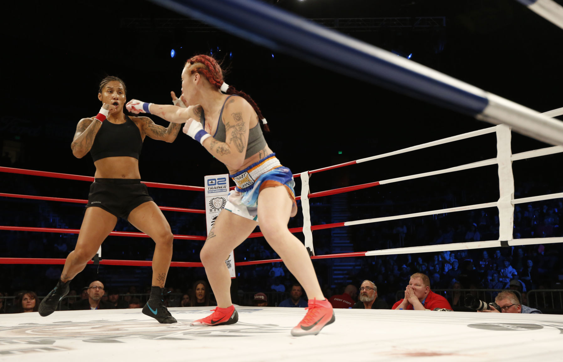 Bare-knuckle fighting